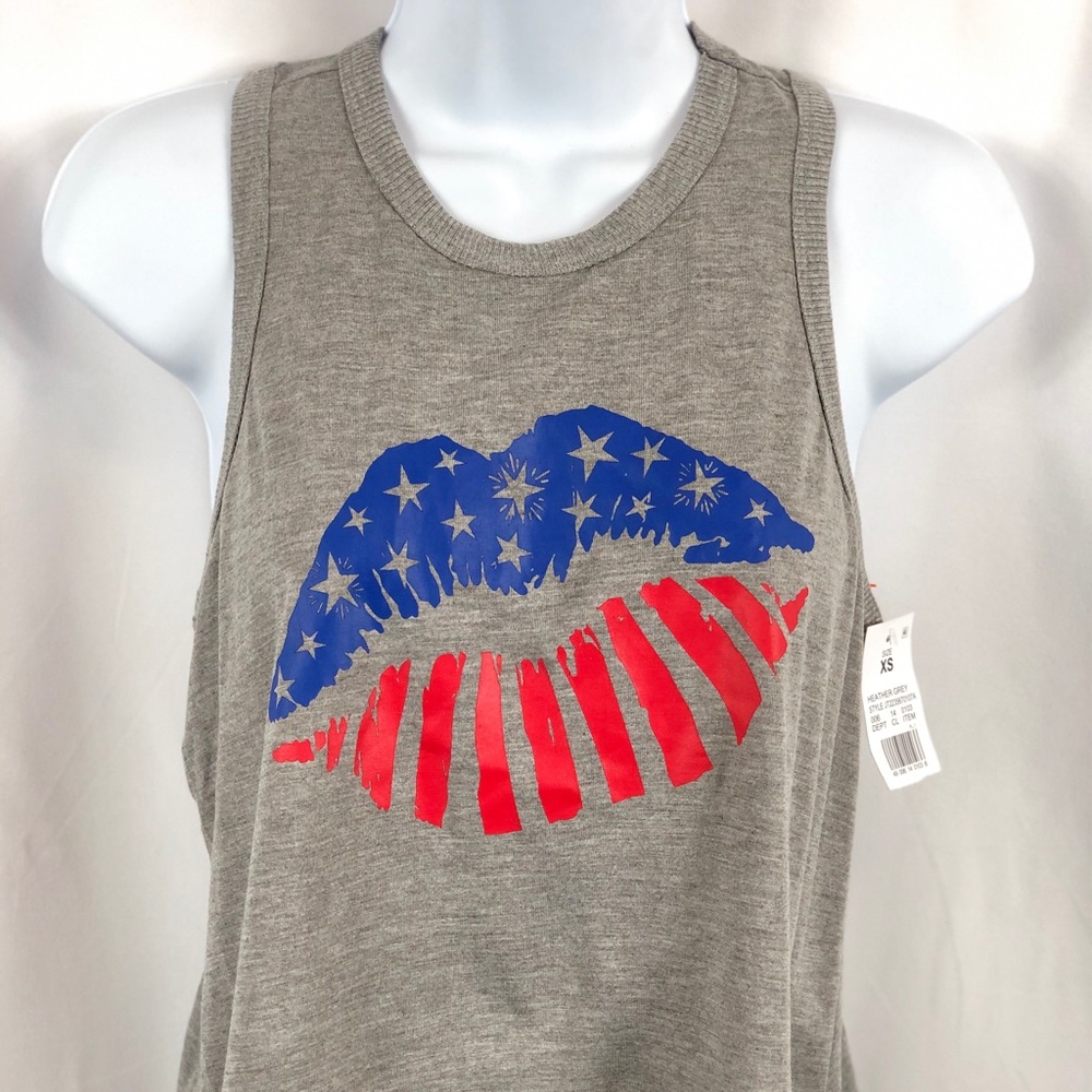 Womens sleeveless graphic top